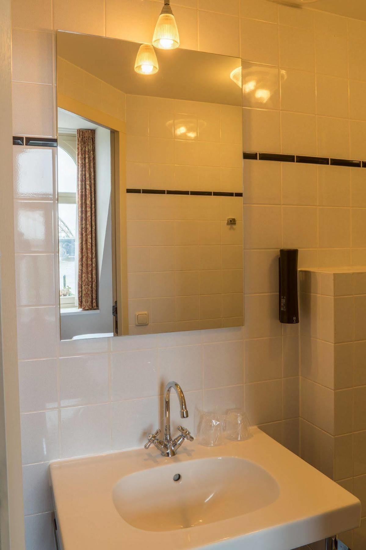 Hotel Courage Nijmegen Dış mekan fotoğraf
